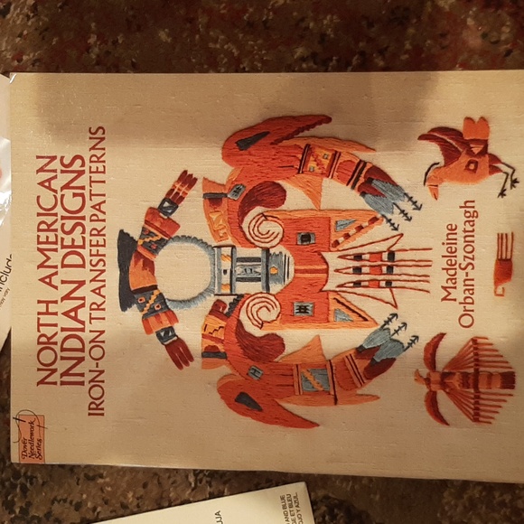 Bundle of 17 crafting/iron on transfers, etc - Picture 7 of 8